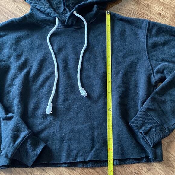 Wild Fable Womens cropped sweatshirt crop hoodie black XS Target boxy loose fit - Picture 3 of 4